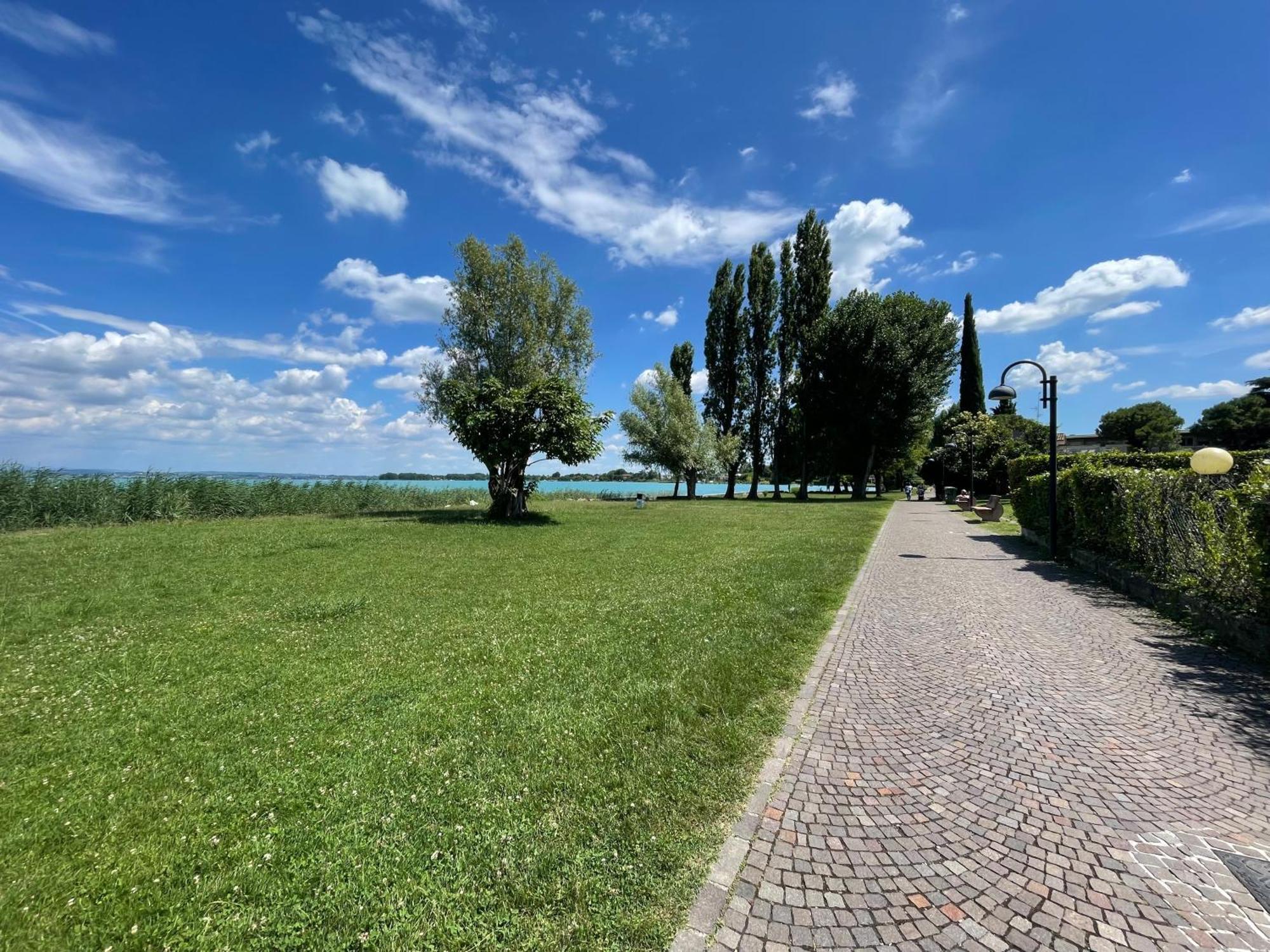 Hotel Alfieri Sirmione Exterior photo