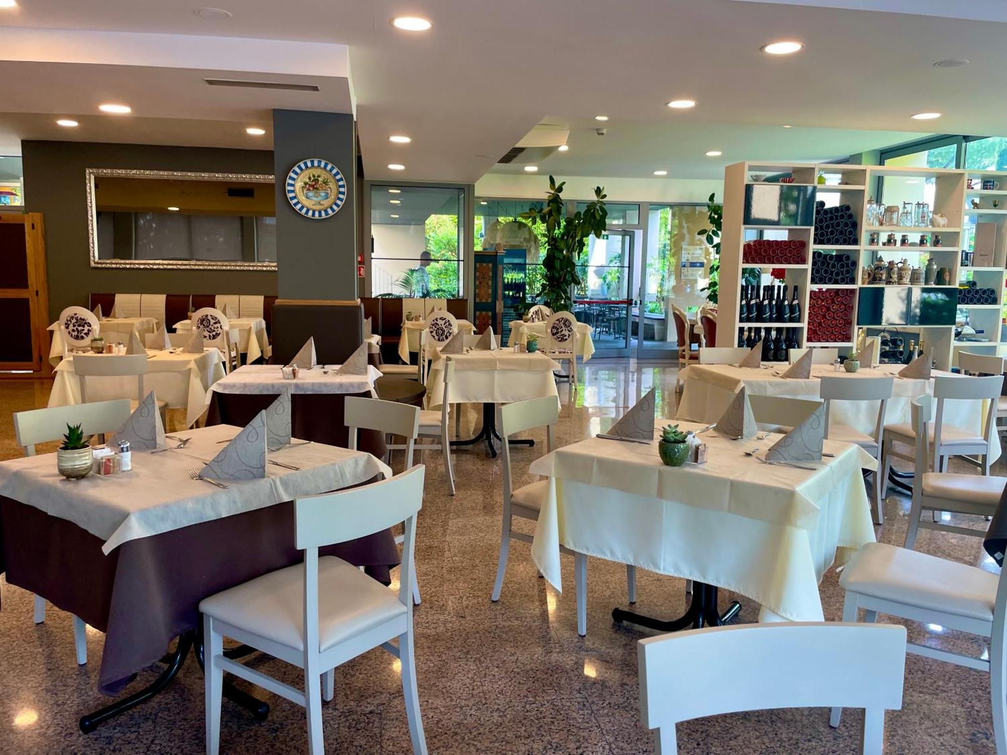 Hotel Alfieri Sirmione Exterior photo